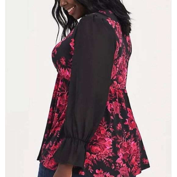 Torrid Black and Pink Floral Surplice Sheer Sleeve Polyester Top Sz XXL - Picture 2 of 13